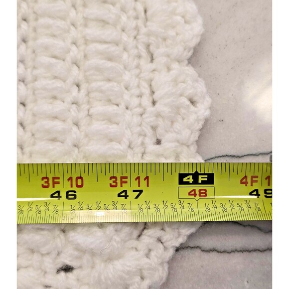 Handmade Crochet Blanket Throw Red White Striped Scallop Edge Soft Acrylic 32x48 - Picture 15 of 16